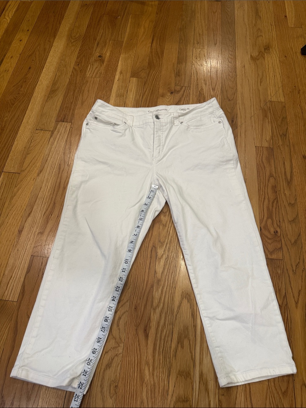 Croft & barrow White Women’s capri Jean  - Classic Fit